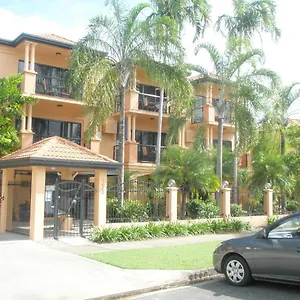 Plaza 4* Cairns